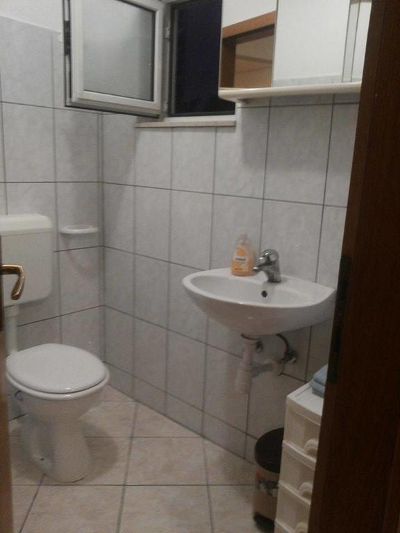 Apartment Nela Baska Voda Exterior photo