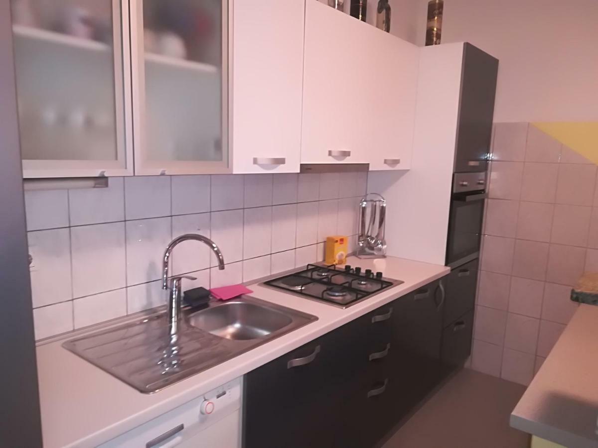 Apartment Nela Baska Voda Exterior photo